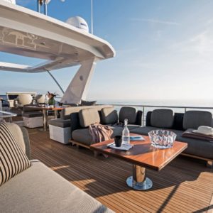 Azimut 66_Flybridge